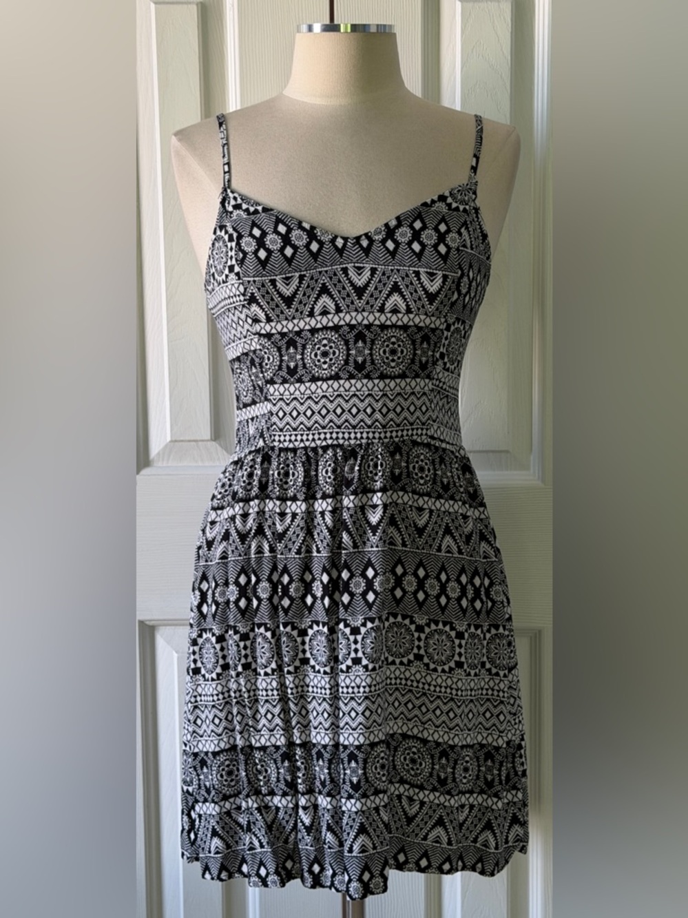 H&M Divided Black & White Tribal Print Dress Size 6 Adjustable Straps